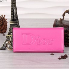 Портфейл Christian Dior с прасковена капачка 117 Портфейл Christian Dior с прасковена капачка 117