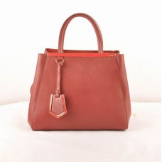 Малка кожена чанта Fendi 2jours с тъмночервени кръстосани вени Малка кожена чанта Fendi 2jours с тъмночервени кръстосани вени