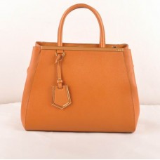 Чанта Fendi 2jours Earth Yellow Cross Veins/Ferrari от кожа, средно голяма Чанта Fendi 2jours Earth Yellow Cross Veins/Ferrari от кожа, средно голяма