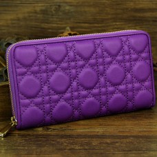Портфейл Lady Dior Escapade от овча кожа D0082 в лилаво