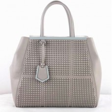 Кожена чанта Fendi 2Jours Grey Saffiiano