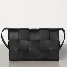 Чанта Bottega Veneta Cassette от черна агнешка кожа