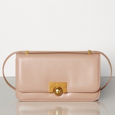 Класическа чанта Bottega Veneta BV от телешка френска телешка кожа Класическа чанта Bottega Veneta BV от телешка френска телешка кожа