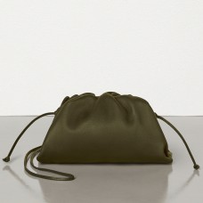 Чанта Bottega Veneta The Pouch 20 от телешка кожа в цвят горчица