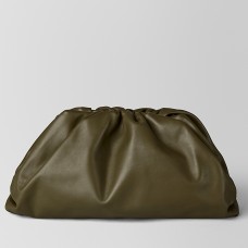 Чанта Bottega Veneta The Pouch от телешка кожа в цвят горчица Чанта Bottega Veneta The Pouch от телешка кожа в цвят горчица