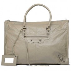 Лате от Balenciaga за уикенда Лате от Balenciaga за уикенда