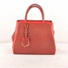 Малка чанта от кожа Fendi 2jours с тъмночервени кръстосани вени/Ferrari Малка чанта от кожа Fendi 2jours с тъмночервени кръстосани вени/Ferrari