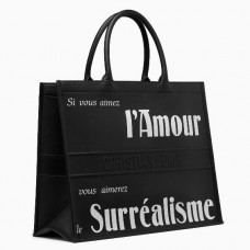 Чанта за книги Dior Surrealism от черна телешка кожа с щампа Чанта за книги Dior Surrealism от черна телешка кожа с щампа