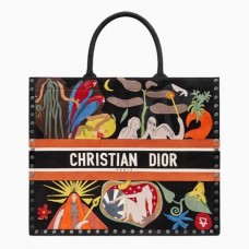 Чанта за книги Dior в многоцветен земен елемент, ръчно рисувана Чанта за книги Dior в многоцветен земен елемент, ръчно рисувана