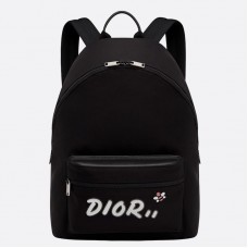 Dior X Kaws Черна найлонова раница с бяло лого на Dior