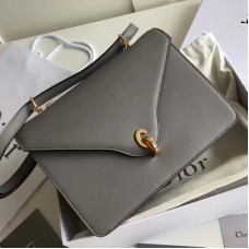 Чанта Dior C'est Dior с капак от сива телешка кожа
