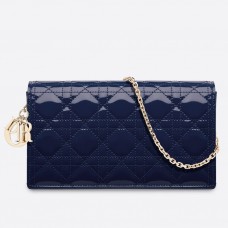 Дамска чанта Dior с верижка в индигово синьо патентовано