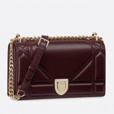 Чанта Dior Bordeaux Diorama от агнешка кожа с голям мотив Cannage