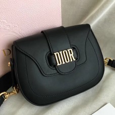 Чанта за сядане Dior D-Fence от черна телешка кожа