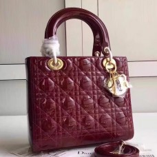 Дамска чанта Dior Medium от бордо лакирана кожа Дамска чанта Dior Medium от бордо лакирана кожа