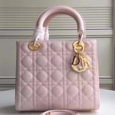 Дамска чанта Dior Medium от розова лачена кожа Дамска чанта Dior Medium от розова лачена кожа