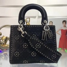 Дамска чанта Dior Medium Dior от черна телешка кожа с шипове Дамска чанта Dior Medium Dior от черна телешка кожа с шипове