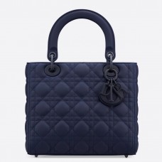 Дамска чанта Dior Medium Dior от ултра матова телешка кожа в индигово синьо Дамска чанта Dior Medium Dior от ултра матова телешка кожа в индигово синьо