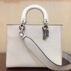 Голяма дамска чанта Dior от бяла агнешка кожа с каньонови шарки