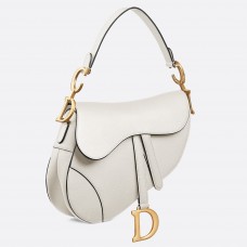 Чанта Dior Saddle от бяла телешка кожа с шарки