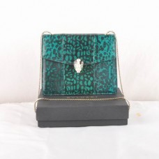 Чанта през рамо от кожа Bvlgari Serpenti със змийски вени, зелена 605