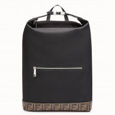 Правоъгълна раница Fendi от черен найлон