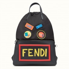 Черна раница с апликация и връзки Fendi